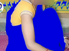 Indian Desi Village Ki Nayi Naveli Bhabhi Ne Dikhai Apne Chut Chudai Bullu Saree Show Finger