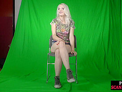 Public deepthroating slut shows public nudity outdoor