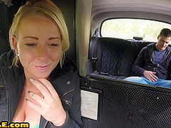 Taxi driver babe fucked in cab outdoor by her customer