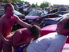 Auch Mutti Will Gefickt Werden Und Treibts Mit 2 Fremde