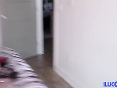 Melanie, Milf Chaude, Veut Une Bonne Bite Pour Baiser Devant Son Mari 15 Min
