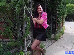 Melanie, Milf Chaude, Veut Une Bonne Bite Pour Baiser Devant Son Mari 15 Min