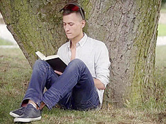 Lucky Guy Fucks Five Nymphos In The Park