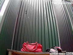Amazing Young Girl Shower´s Voyeur 8 Min