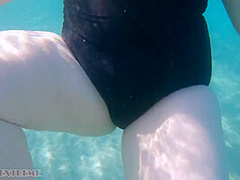 Underwater Footjob Sex & Nipple Squeezing Pov At Public Beach - Big Natural Tits Pawg Bbw Wife Being Kinky On Vacation