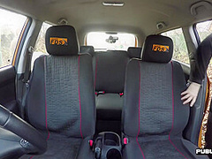 Driving student busty babe public fucked outdoor in the car