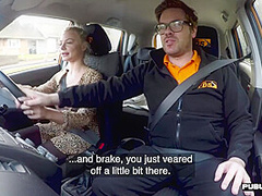 Driving student busty babe public fucked outdoor in the car
