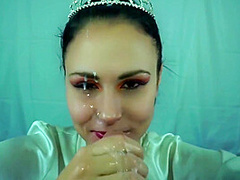 Cum Hungry Girls Finish The Job