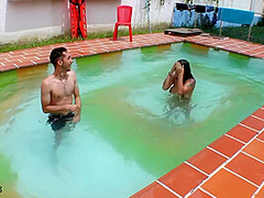 Follando Con Mi Hermanastra En Una Cabana Libre - Parte 1 - Porno En Espanol
