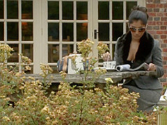 HOT INDIAN BRITISH GIRL OUTDOOR SEX