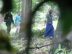 Girls pee outdoor voyeurr ( gizli cekim )