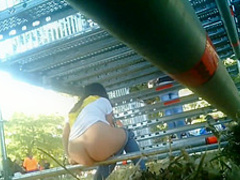 The paradise of voyeurism 6, Flash booty