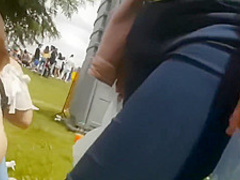 The paradise of voyeurism 6, Flash booty