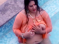 Kanchan Aunty - Aunty G Promo Song - E3 - Clip 4
