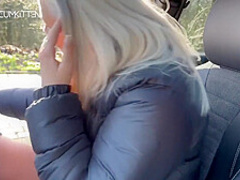 Lara Cumkitten - Parkplatz Treff Mit Xxl Facial