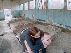 Beautiful Girl Fucked Her Boyfriend On An Abandoned Car After Cunnilingus