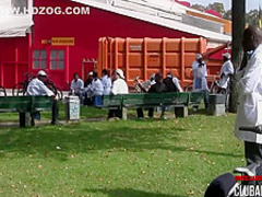 Aische Pervers In Frivoles Oktoverfest - Public Arschgefickt Und Vollgespritzt Auf Der Wiesn