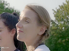 Violette World - Sofi Goldfinger And Cassie Fire