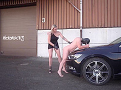 Outdoor Strapon