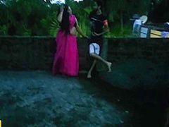 Desi Xxx Super-hot Beautiful Bhabhi Outdoor Sex!!! With Clear Audio