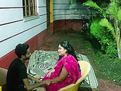 Desi Xxx Super-hot Beautiful Bhabhi Outdoor Sex!!! With Clear Audio