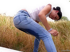 Sarah Bright - Just A Wetting