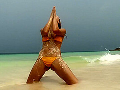 Aisha B In Aisha - Shoreline Stroker