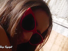 Je Me Fais Defoncer Mon Petit Cul Par Un Inconnu Sur Un Parking (risky Public Anal Sex)