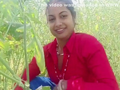 Cheating The Sister-in-law Working On The Farm By Luring Money In Hindi Voice