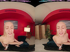 Fit blonde shows you how she gets off in virtual reality