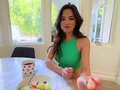 Scarlett Alexis In A Day With Scarlett P1