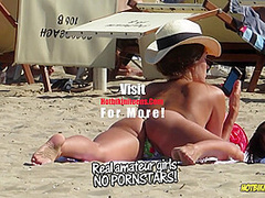 Amazing Ass Sexy Bikini Hot milf Backview at the beach