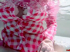Red Xxx In Masturbating And Sucking Cock While In The Pool
