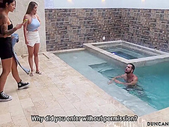 Sneaking Into The Neighbors Pool 7 Min - Kourtney Love And Salome Gil