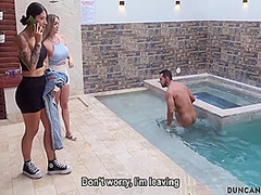 Sneaking Into The Neighbors Pool 7 Min - Kourtney Love And Salome Gil