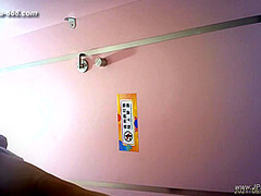 chinese girls go to toilet.294