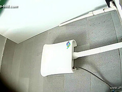 chinese girls go to toilet.295