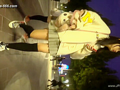 peeping chinese amateur upskirt.120
