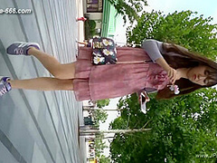 peeping chinese amateur upskirt.120