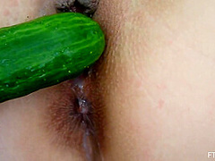 Satine Summers - Exploring The Cutie