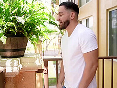 Indica Monroe And Peter Green In Indica Makes Her Move To Suck Peters Cock