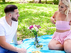 Indica Monroe And Peter Green In Indica Makes Her Move To Suck Peters Cock