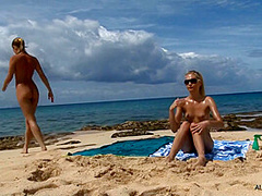 Blue Angel In 2 Girls In Passion Paradies