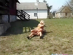 Pussy fucked teen in outdoor session