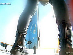 chinese girls go to toilet.296