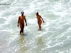 peeping Naturist Beach.40