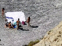 peeping Naturist Beach.40