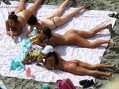 peeping Naturist Beach.40