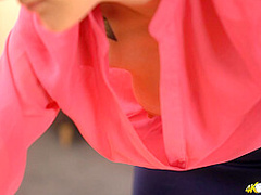 Gracie in Downblouse Voyeur - DownblouseJerk