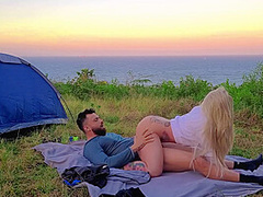 Lina Paige - Sexo Arriscado Casal Amador Real Fodendo Em Acampamento 520